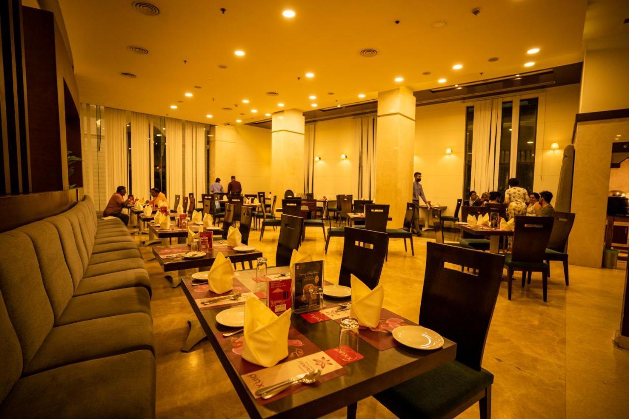 Royal Orchid Central, שימוגה מראה חיצוני תמונה